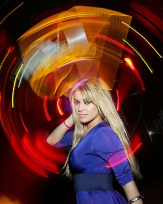 Carmen electra zeigt ihre schönen großen Titten und süße Muschi
 #75425667