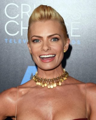 Jaime Pressly Showing Huge Cleavage At The 5th Annual Critics Choice Television 