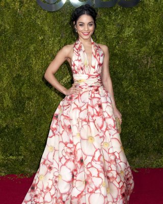 Vanessa Hudgens Braless Showing Sideboob At The 2015 Tony Awards In NYC