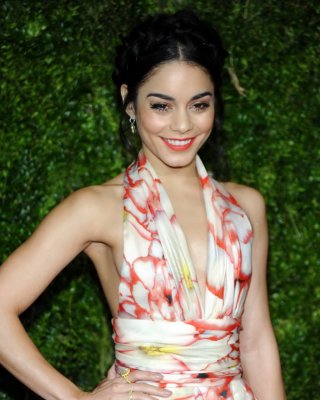 Vanessa Hudgens Braless Showing Sideboob At The 2015 Tony Awards In NYC