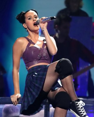 Katy Perry Wearing Leather Belly Top  Mini Skirt At 2013 IHeartRadio Music Festi