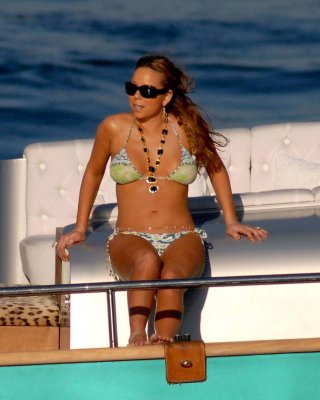 Mariah Carey Fucking Sexy And Hot Bikini And Topless Paparazzi Photos