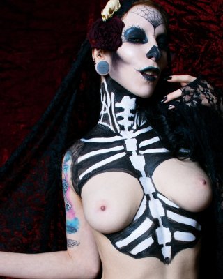 Dia de Los Muertos Style Skeleton Babe Porn Pictures XXX Photos  