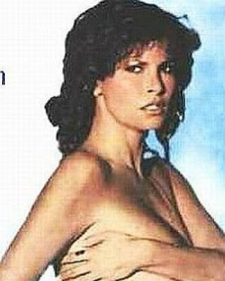 Hollywood-Legende Raquel Welch sieht durch und oben ohne Aufnahmen
 #75349669