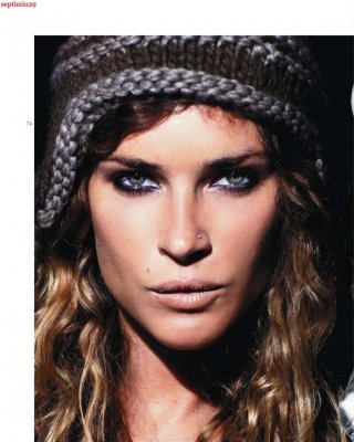Erin wasson zeigt ihre kleinen Titten in jalouse france 'zine
 #75326507
