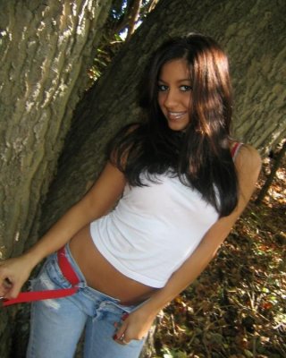 Amateur Babe neckt mit ihrem schönen Körper
 #75098064