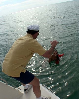 12 Bilder und 1 Film von Angel von Captain Stabbin
 #68964409