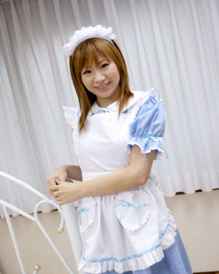 Iruka sakana neckt in frecher Dienstmädchen-Uniform
 #69828229