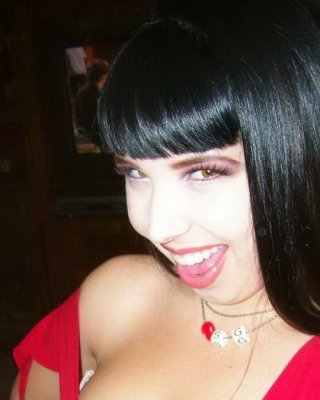 Nackte Amateur-Teenie-Freundinnen in Selfpics
 #77081842