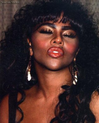Lil Kim nude boobs and shaved pussy #75426001