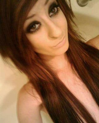 Emo y tatuado chicas mostrando
 #68447637