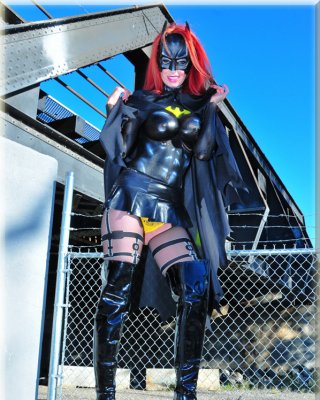 Carnal Shanda Fay is Bat Girl Discovering Community Nudity