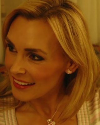 Vollbusige Tanya Tate arbeitet als High Class Hure
 #77492378