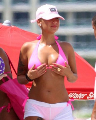 Amber Rose Exposing Fucking Sexy Body And Hot Ass In Bikini On Beach