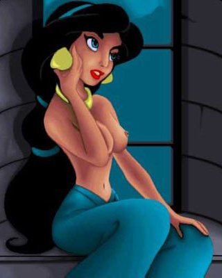 Prinzessin Jasmin bekommt Sperma gespritzt und geht ab
 #69579231