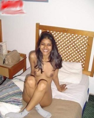 Indische gfs posieren und ficken für die Kamera
 #67721318