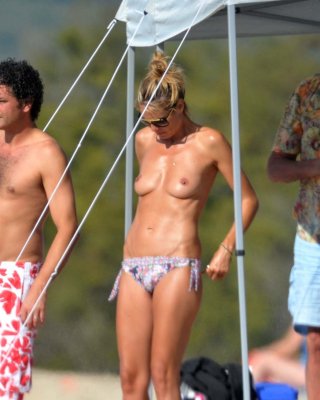 Heidi Klum Fucking Sexy And Hot Topless Paparazzi Photos On Beach