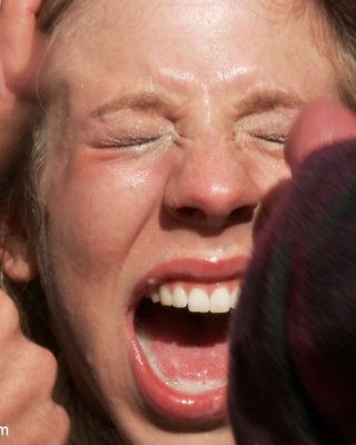 Featuring chastity lynn in ihrem ersten veröffentlichten gangbang!!!
 #67525518