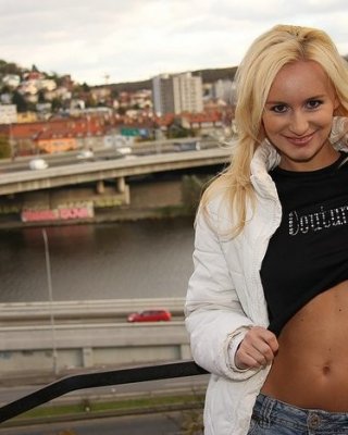 Sex-Abenteuer mit sexy Prinzessin
 #78602088