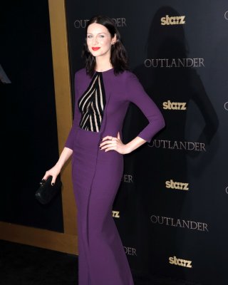 Caitriona balfe zeigt sich bei der Outlander-Premiere in New York in einem durchsichtigen Höschen
 #75168022