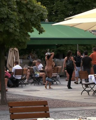 Babe wird ausgezogen, gefesselt und draußen an öffentlichen Orten gefickt
 #67696787