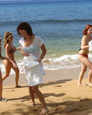 Lesbians Eating Pussy On Beach - Horny nudist lesbians playing and eating pussy on the beach Porn Pictures,  XXX Photos, Sex Images #3041386 - PICTOA