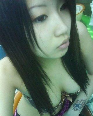 Asiatische gfs sind posieren und ficken für die Kamera Galerie 9
 #67878534