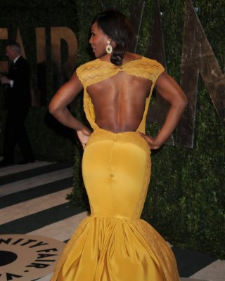 Serena Williams Busty  Booty Wearing Sexy Yellow Dress At Vanity Fair Oscar Part