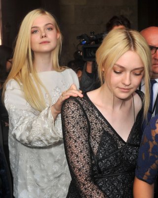 Dakota Fanning Wearing Black See-through Dress At Louis Vuitton Spring 2014 Fash