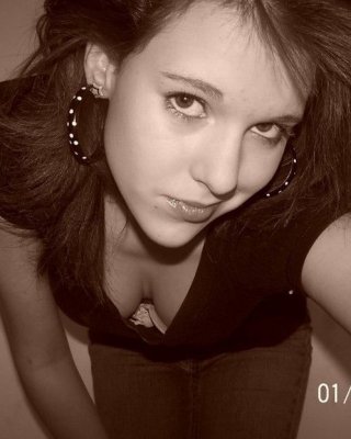 Fotos von Amateur-Models in heißen Strümpfen
 #68245458