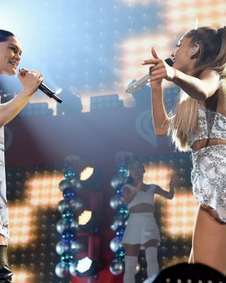 Ariana Grande Showing Off Her Ass  Legs On Stage At HOT 995s Jingle Ball 2014 In