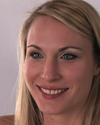 Hübsche Harmonie hart gefesselt und mit Sex vor der Öffentlichkeit
 #72099805