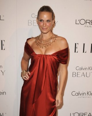 Molly Sims Showing Awesome Cleavage In Low Cut Dress At ELLE's 17th Annual Women