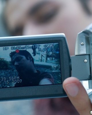 Sehen Sie ihn in einer Regie-Rolle....action!!
 #76961448