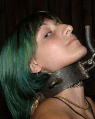 Kinky teen girlfriends gefesselt und gefoltert galerie 20
 #71996381