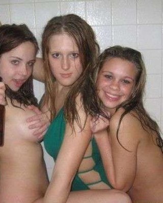 Real Drunk Amateur Girls Showing Off