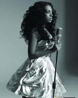 Solange Knowles posiert sexy und nuttig in glamourösen und Paparazzi-Fotos
 #75167539