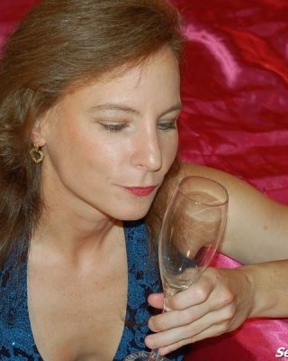 Cum Drinking Queen Lorsha Drinks From A Glass