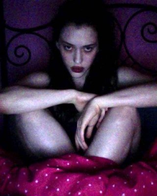 Kat Dennings Exposing Her Nice Big Boobs In Leaked Cell Phone Pictures