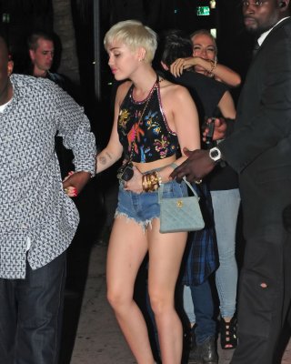 Miley Cyrus In Denim Shorts And Belly Top At Cameo Nightclub In Miami