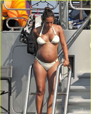 320px x 400px - Alicia Keys looking very hot and sexy in bikini on a yacht Porn Pictures,  XXX Photos, Sex Images #3242680 - PICTOA