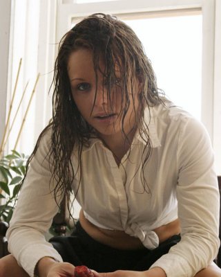 Melisa ist eine feine hottie sehen sie essen Erdbeeren sehr verführerisch
 #68345590