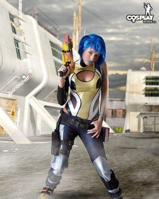 Cosplayer Betsie does a sexy Borderlands set #53438976
