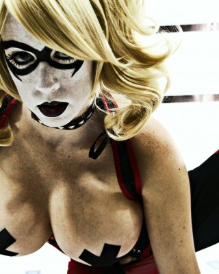 Busty Hottie Kayla Kiss Dresses Up As Harley Quinn For You