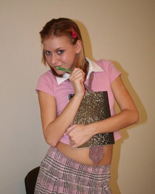 Pictures Of Teen Slut Amber Kelly Being A Bad Schoolgirl