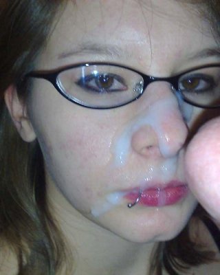 Bilder von heißen Teenie-Cuties, die ihre Gesichter in Sperma getränkt haben
 #60521986