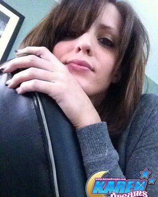 Pictures of Karen Dreams taking sexy pics of herself #57994903