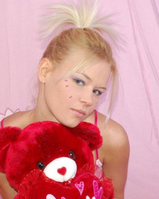 Pictures of Private Gwen waiting for you in bed #59839865