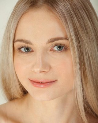 Schöne blonde lonre bietet Ihnen ihre heißen nackten Körper
 #58885890