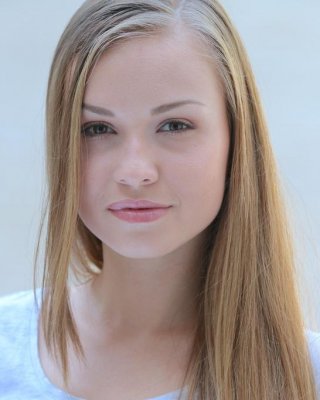 Wunderschöne blonde Teenagerin Megan macht sich in "Perfect View" für Sie nackig
 #60806021